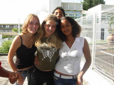 wesh c t un pti annif kool pour ma lilice!!! :-)